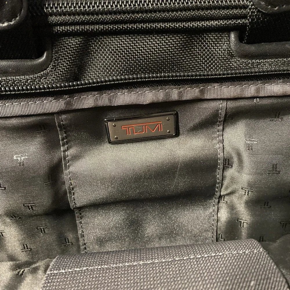 Tumi‎ Laptop Bag Briefcase Black Woven Nylon Padded 15